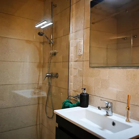 Guest house Fully-detached Pool-house 'il-holma' In Gozo Xewkija