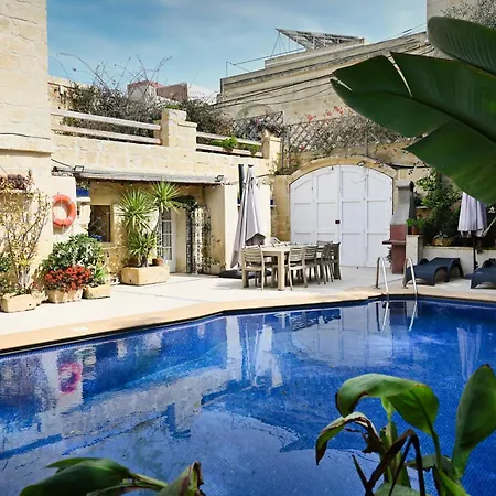 Fully-detached Pool-house 'il-holma' In Gozo * Xewkija