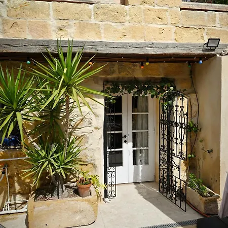 Πανσιόν Fully-detached Pool-house 'il-holma' In Gozo