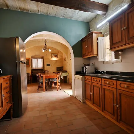 Fully-detached Pool-house 'il-holma' In Gozo Xewkija
