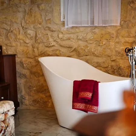 Guest house Fully-detached Pool-house 'il-holma' In Gozo