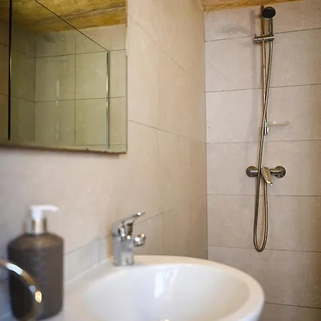 Fully-detached Pool-house 'il-holma' In Gozo Guest house *