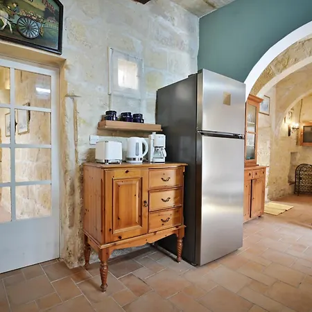 Fully-detached Pool-house 'il-holma' In Gozo Penzion